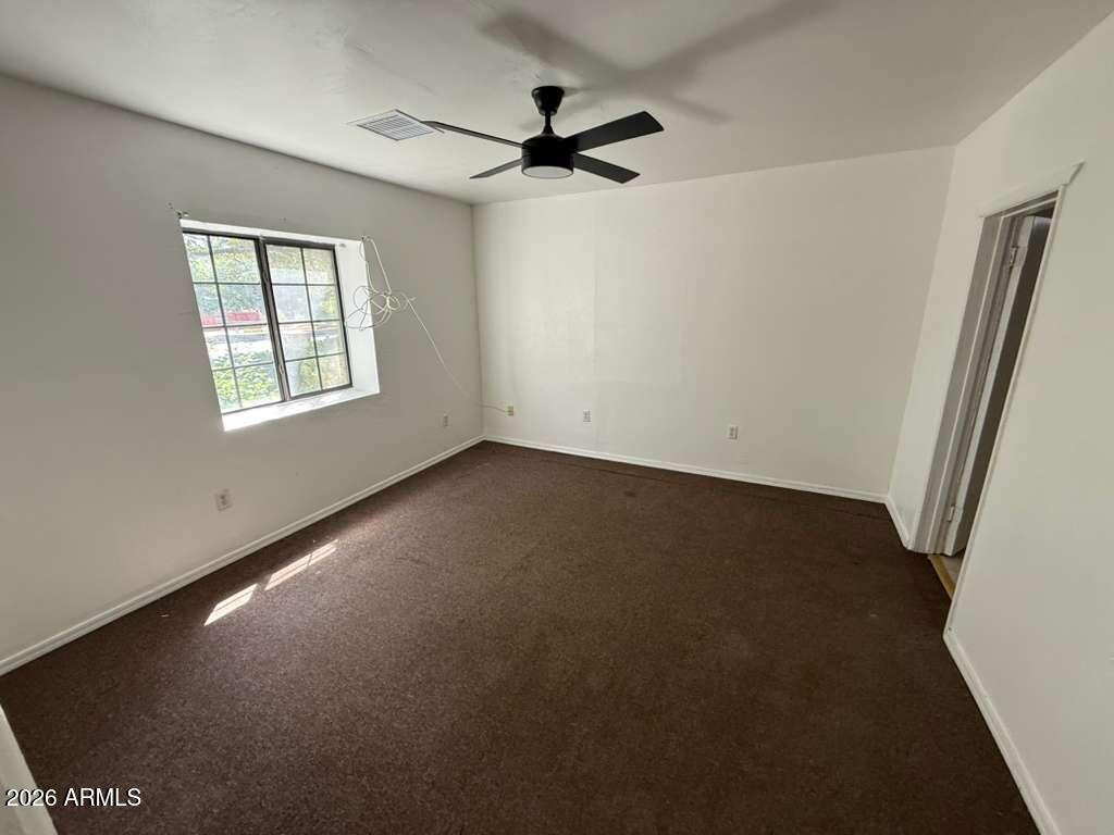 942 East 8th Street Douglas, AZ 85607 - Photo 4 of 10 WhatsApp Image 2026-04-09 at 1.55.28 PM