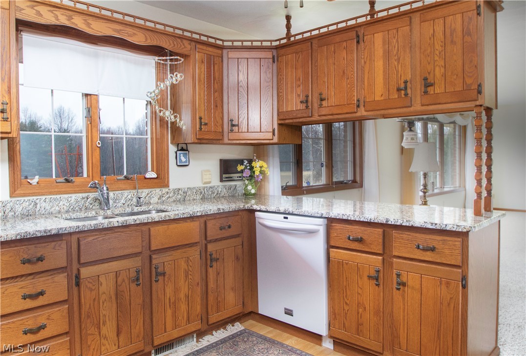 2150 Pleasant Valley Road Vienna, OH 44473 - Photo 2 of 24 Gallery Image 2