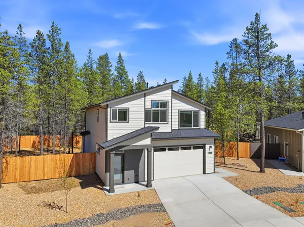 $478,250 | 16682 Neil Court, Unit 7, La Pine, OR 97739