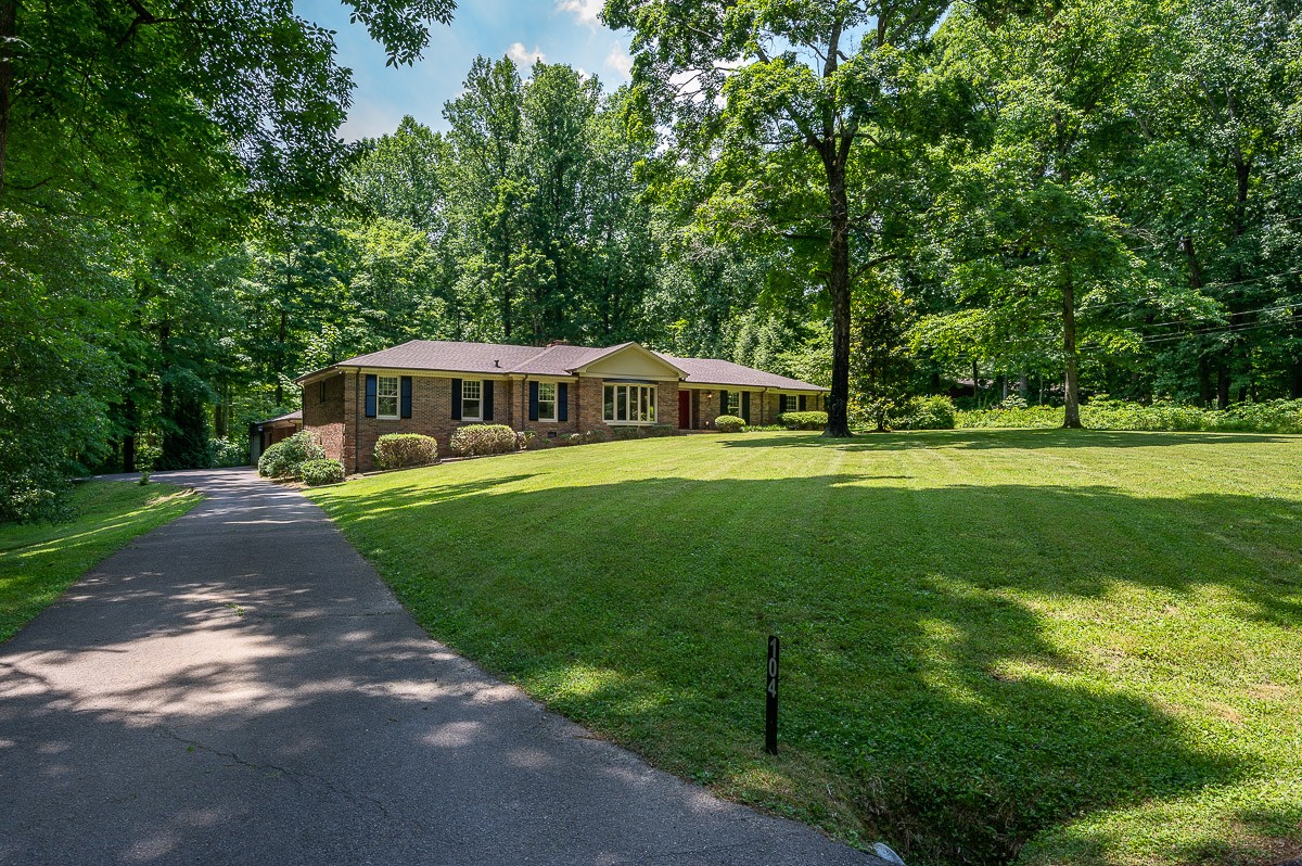 104 Treemont Road Dickson, TN 37055 - Photo 2 of 38 Gallery Image 2