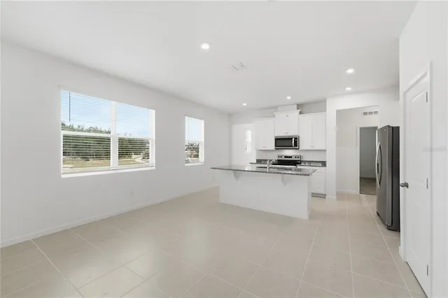 $382,990 | 500 Green Tracker Avenue, Groveland, FL 34715