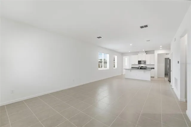 $382,990 | 500 Green Tracker Avenue, Groveland, FL 34715