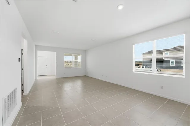 $382,990 | 500 Green Tracker Avenue, Groveland, FL 34715