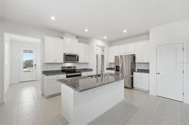 $382,990 | 500 Green Tracker Avenue, Groveland, FL 34715