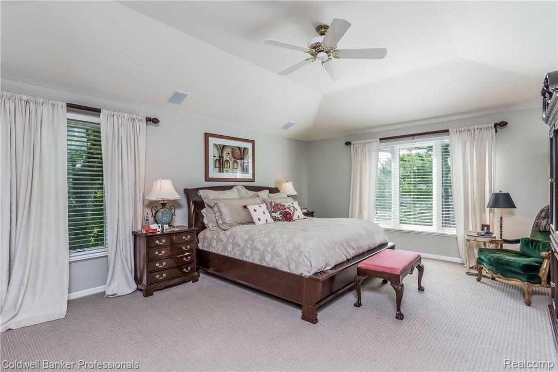 1425 Pebble Ridge Drive Rochester, MI 48307 - Photo 18 of 43 033-Master_Bedroom-1829951-large.jpg
