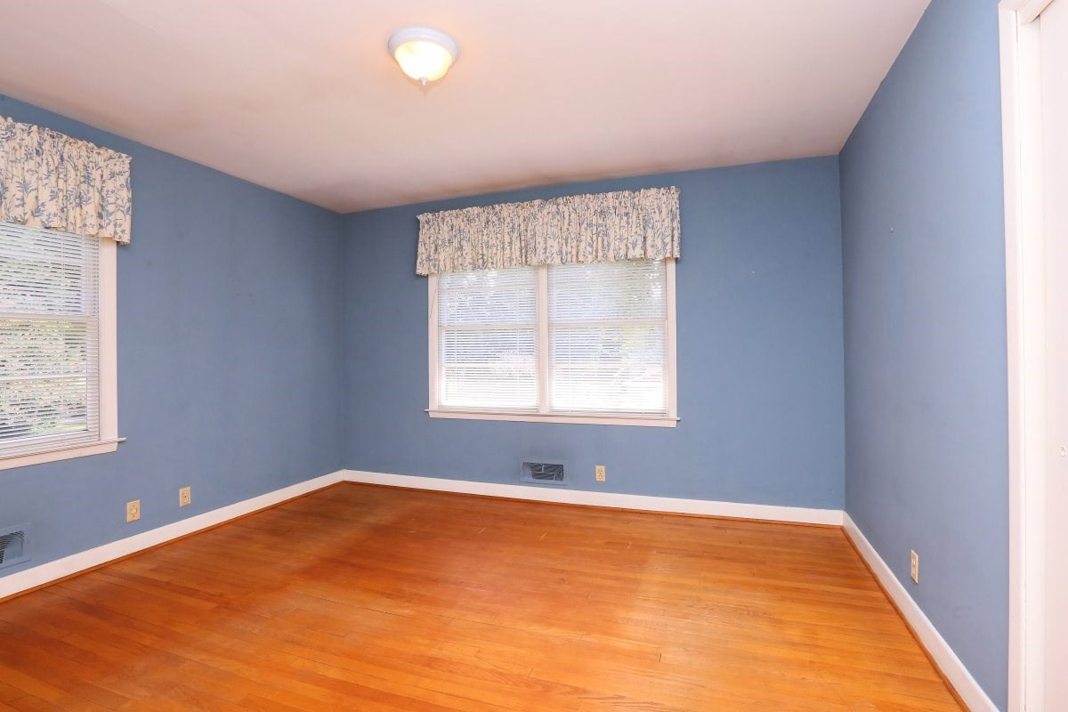1913 Highland Place Raleigh, NC 27607 - Photo 15 of 25 Photo 15
