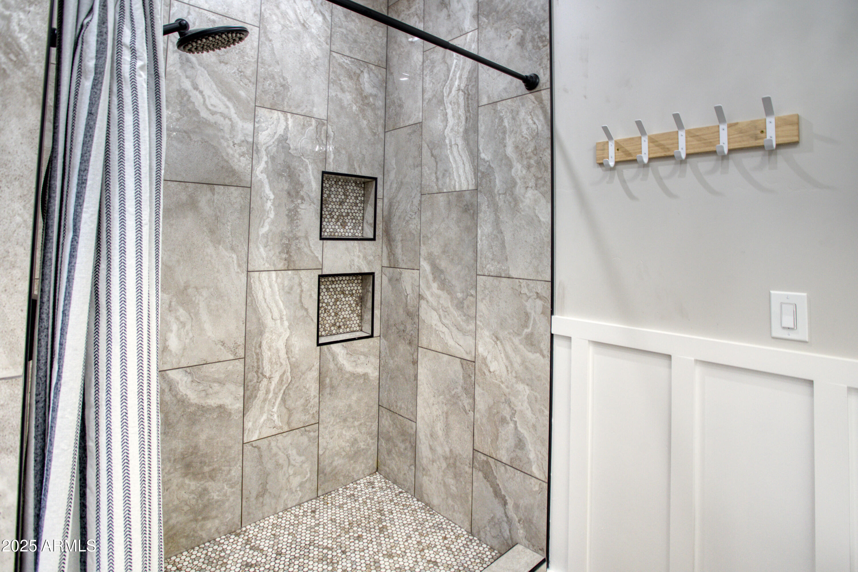 1850 Pinecone Heber, AZ 85928 - Photo 20 of 40 a bathroom with a shower