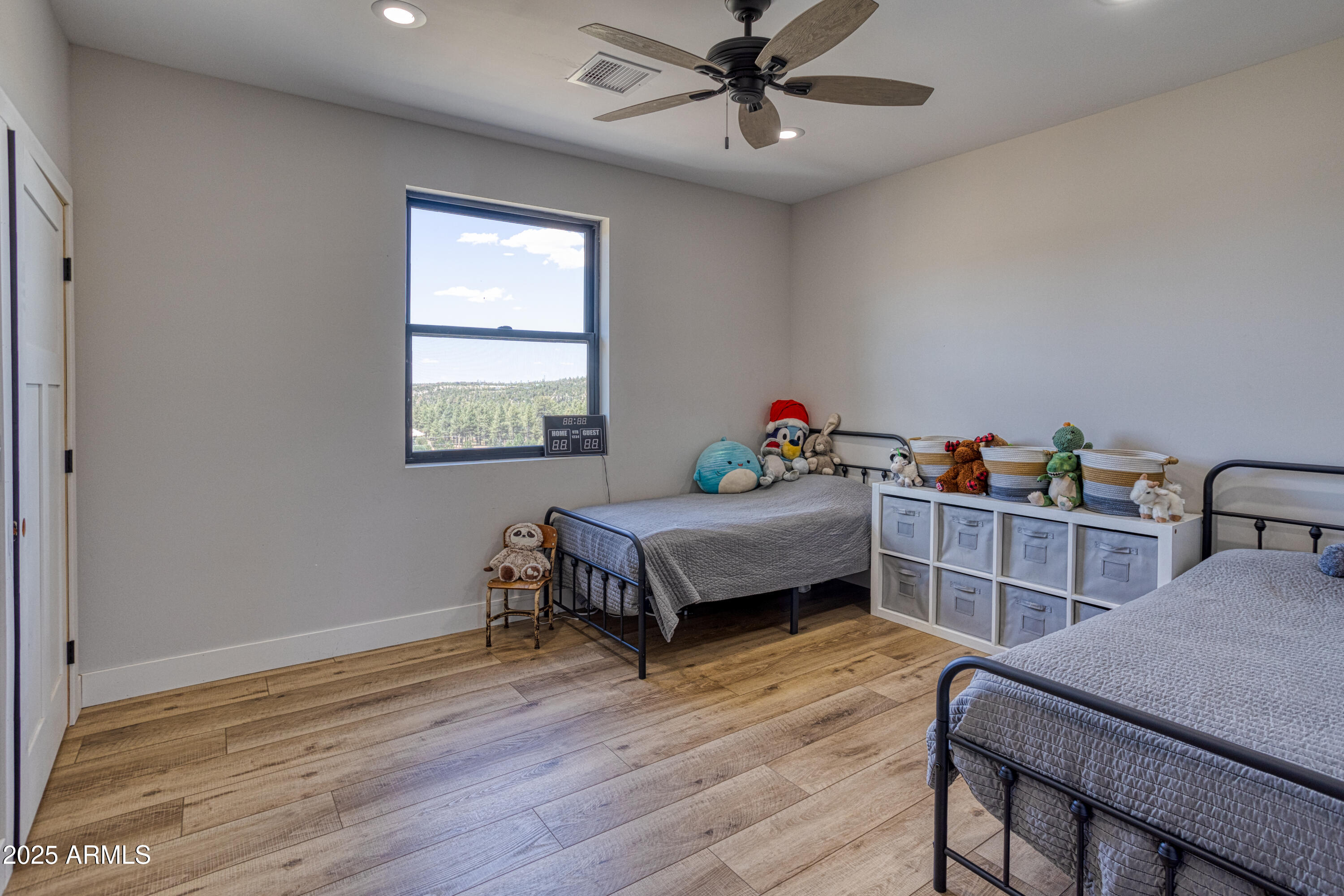1850 Pinecone Heber, AZ 85928 - Photo 24 of 40 a bedroom with furniture and a window