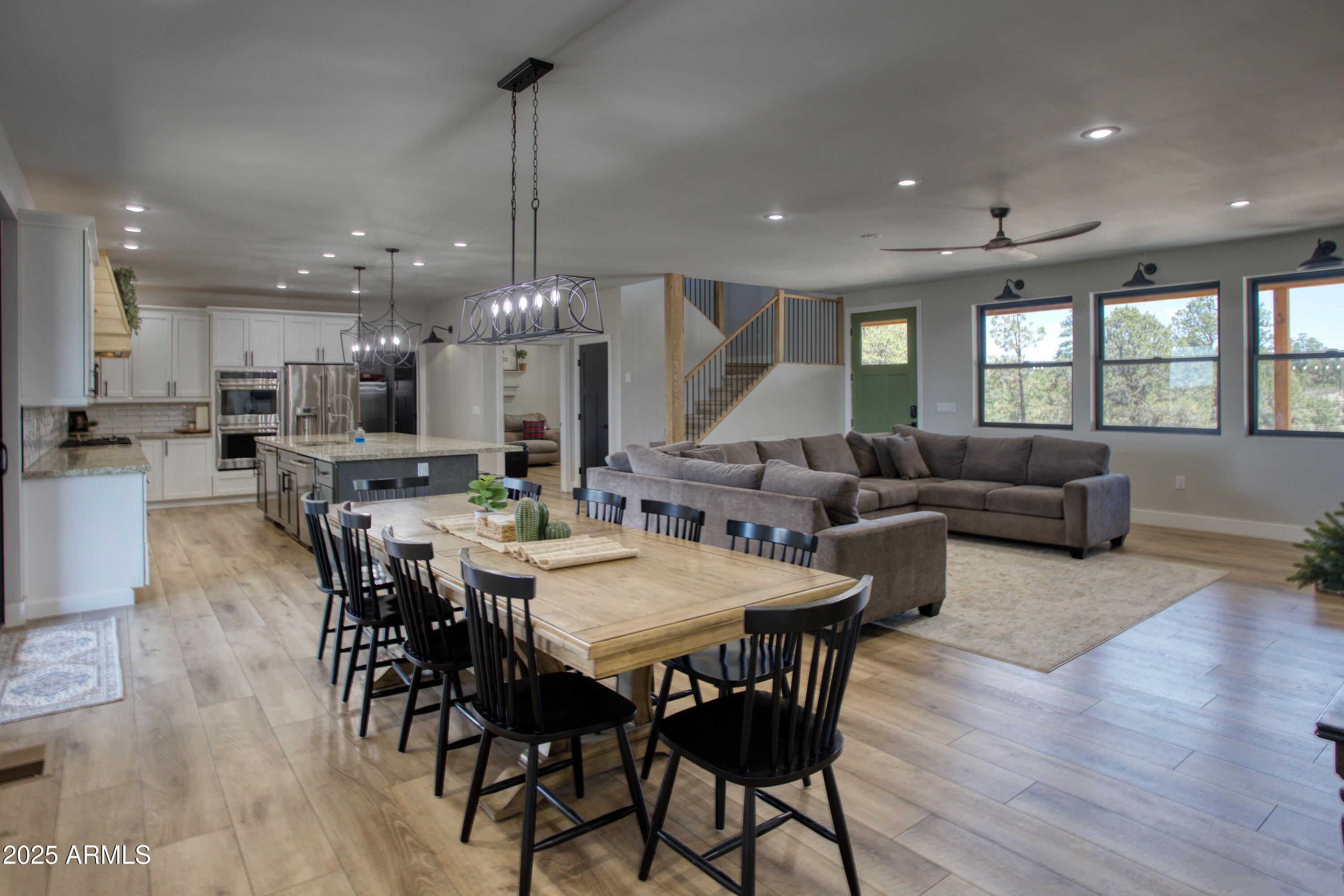 1850 Pinecone Heber, AZ 85928 - Photo 40 of 40 a view of a dining area with furniture