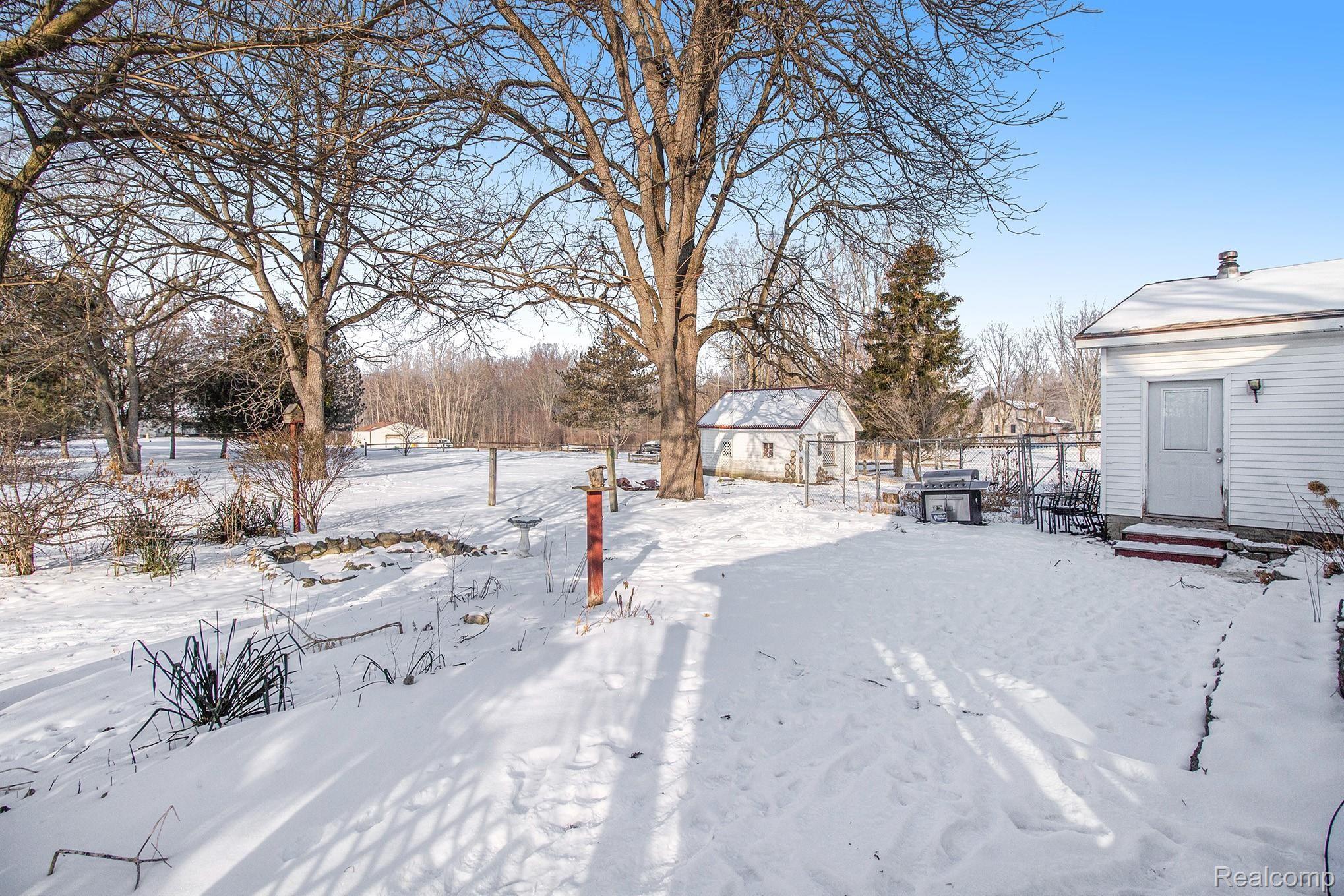 6649 North Fowlerville Road Fowlerville, MI 48836 - Photo 23 of 27 IMG_0793.jpg