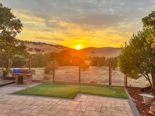 $999,000 | 1083 Discovery Way, Concord, CA 94521