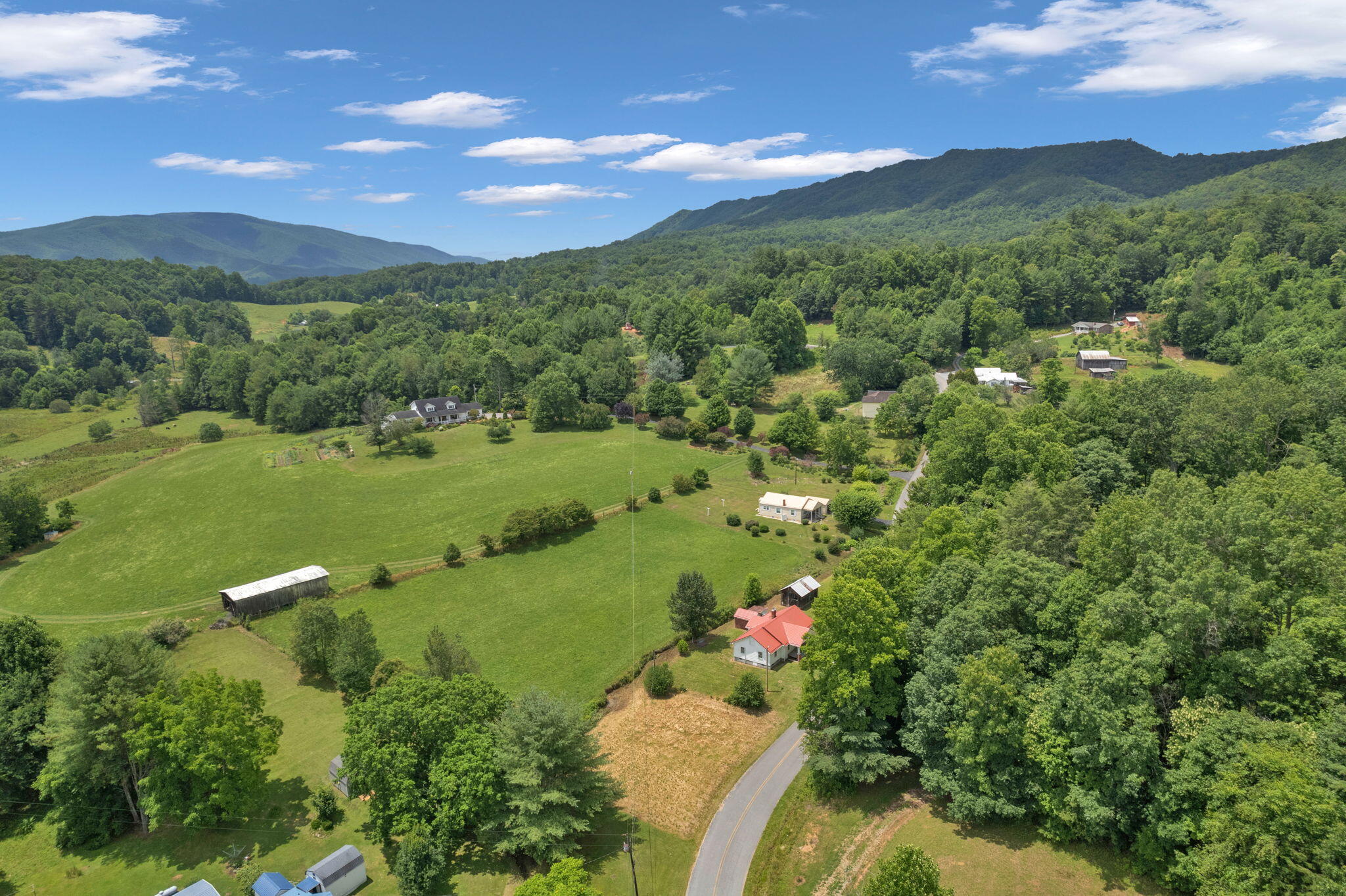 649 Piney Grove Road Hampton, TN 37658 - Photo 19 of 19 19-web-or-mls-DJI_0603