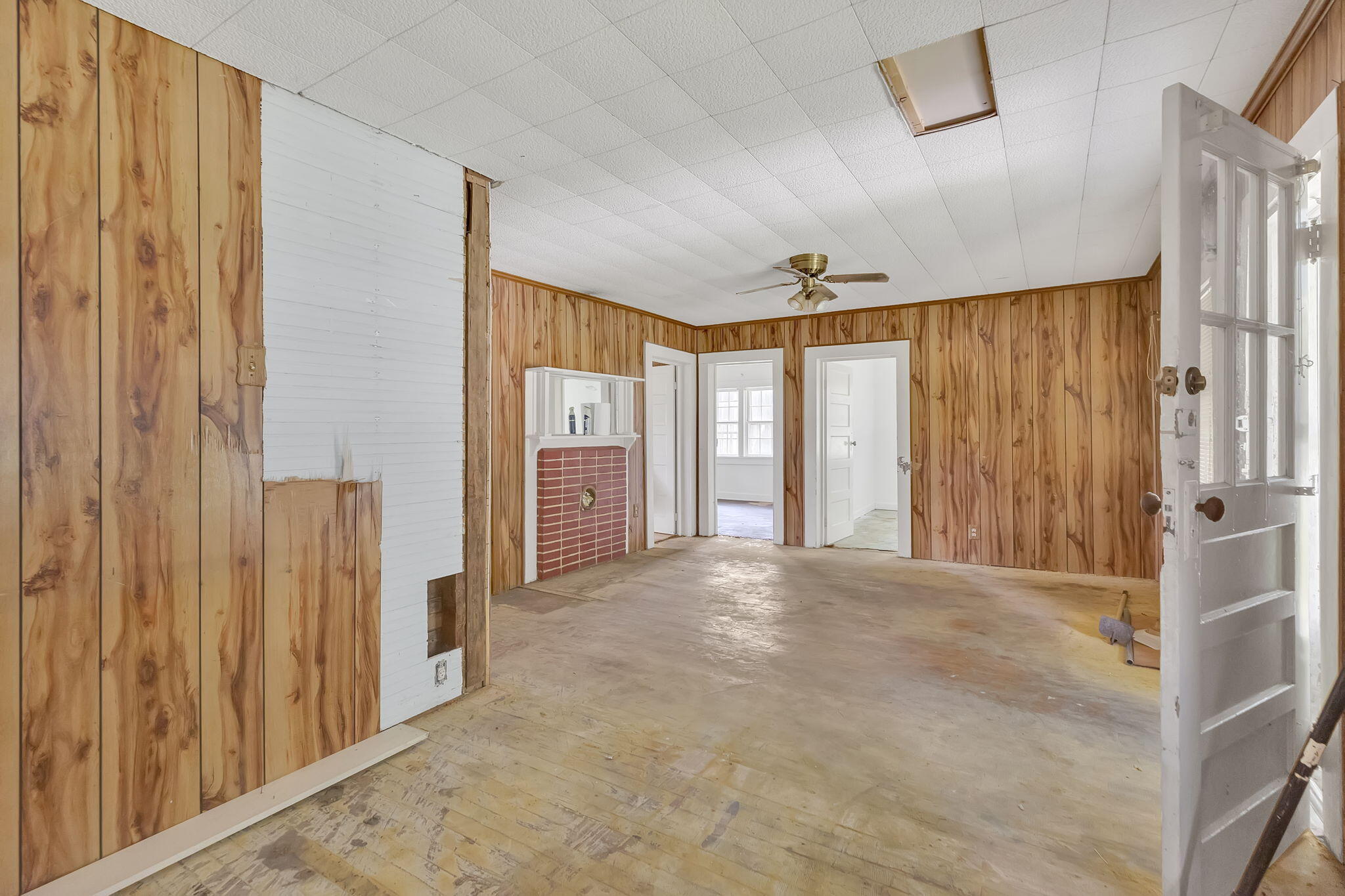 649 Piney Grove Road Hampton, TN 37658 - Photo 6 of 19 6-web-or-mls-217A7822