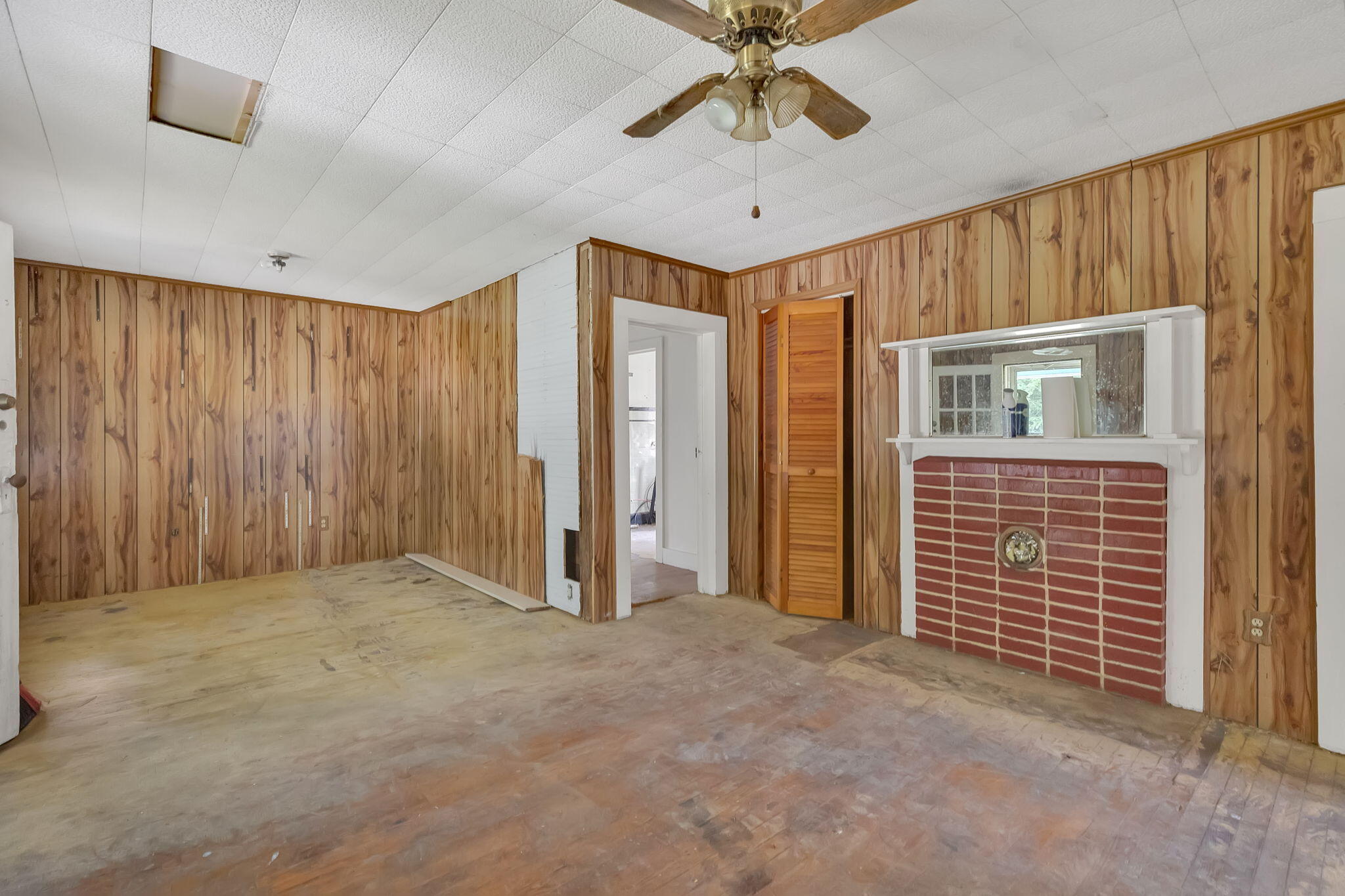 649 Piney Grove Road Hampton, TN 37658 - Photo 7 of 19 7-web-or-mls-217A7827