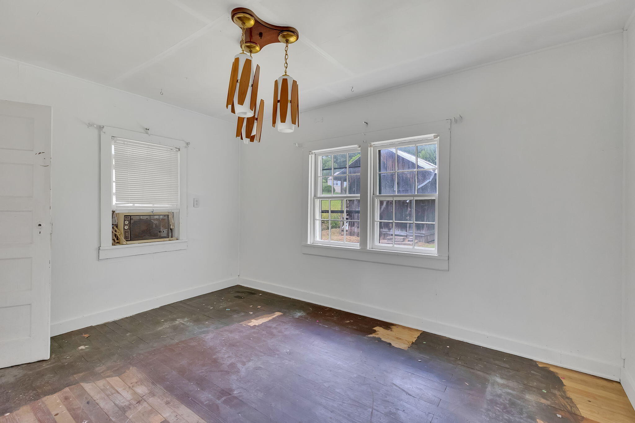 649 Piney Grove Road Hampton, TN 37658 - Photo 9 of 19 9-web-or-mls-217A7837