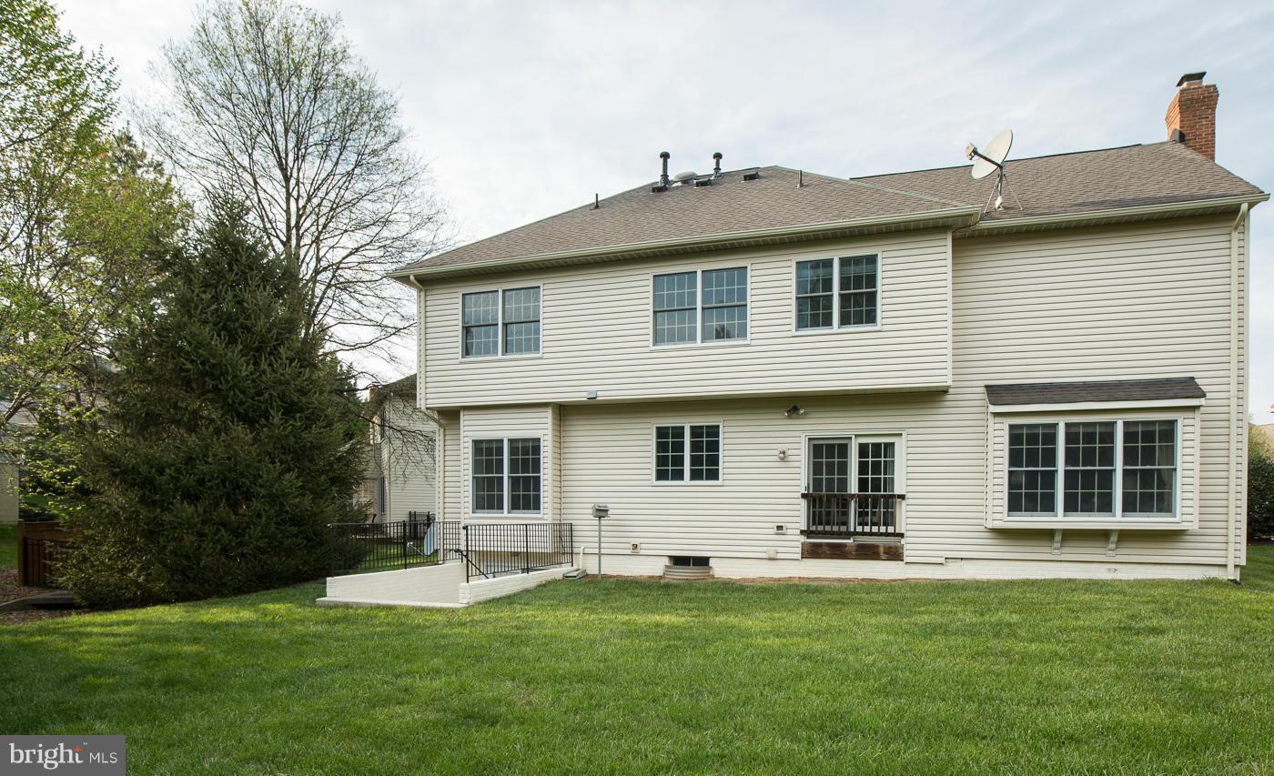 1310 Stable Farm Court Reston, VA 20194 - Photo 28 of 30 Exterior (Rear)