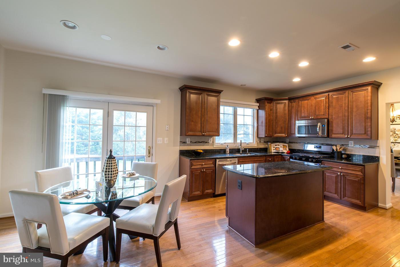 1310 Stable Farm Court Reston, VA 20194 - Photo 7 of 30 Kitchen