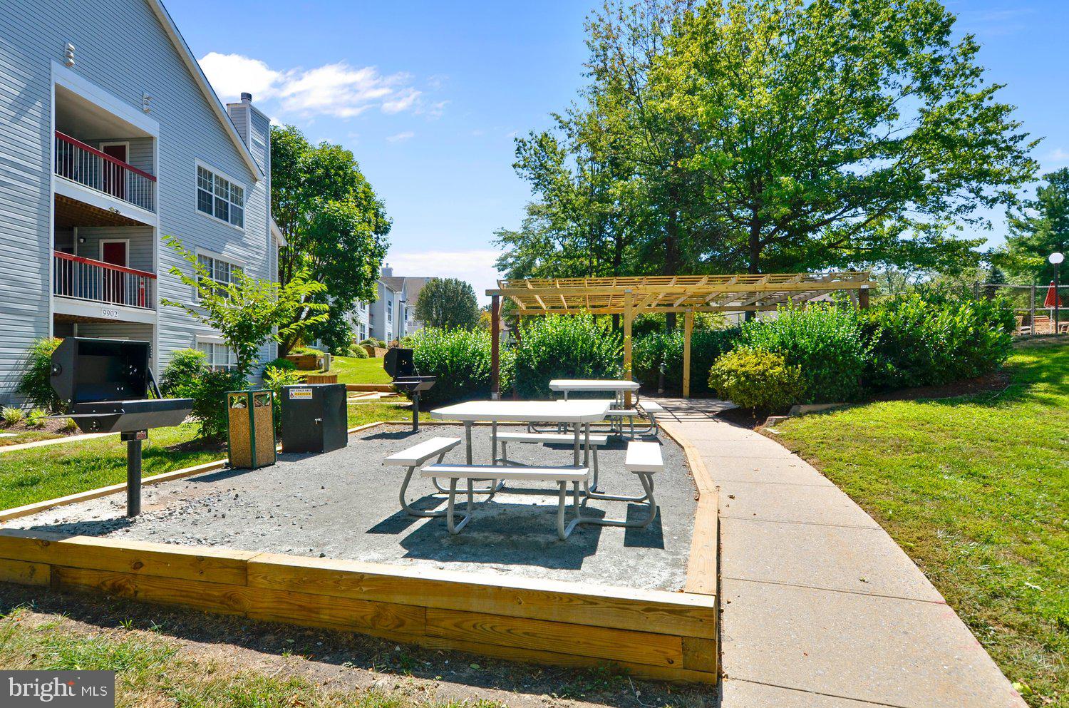 9705 Hellingly Place, Unit 62 Gaithersburg, MD 20886 - Photo 28 of 47 Christopher Court Picnic