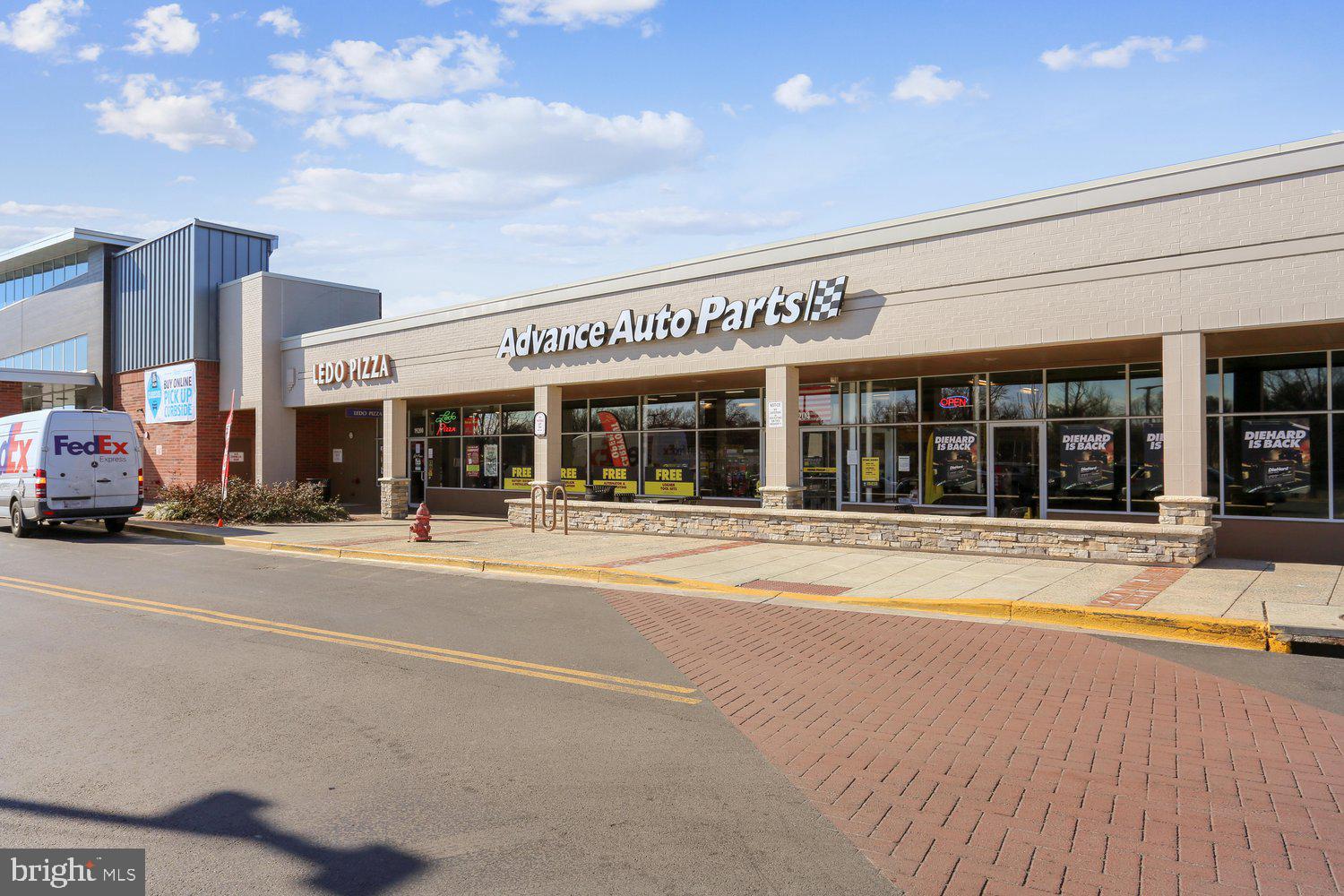 9705 Hellingly Place, Unit 62 Gaithersburg, MD 20886 - Photo 40 of 47 Montgomery Village Shops