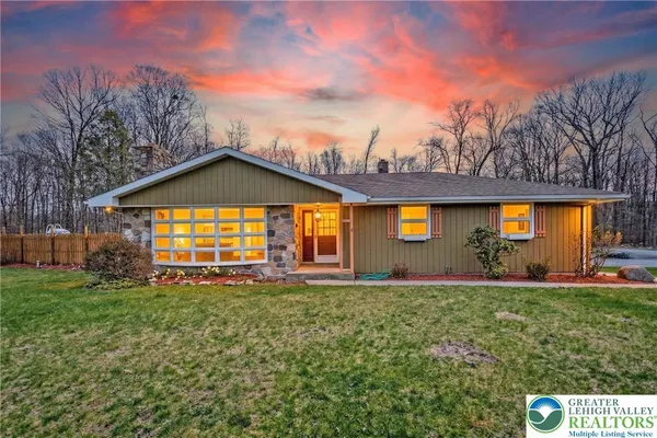 $435,000 | 90 Timberlane Drive, Bangor, PA 18013