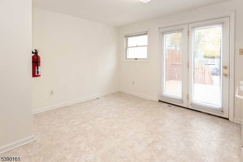 7 Emmet Avenue, Unit D Morristown, NJ 07960 - Photo 8 of 26 an empty room with windows