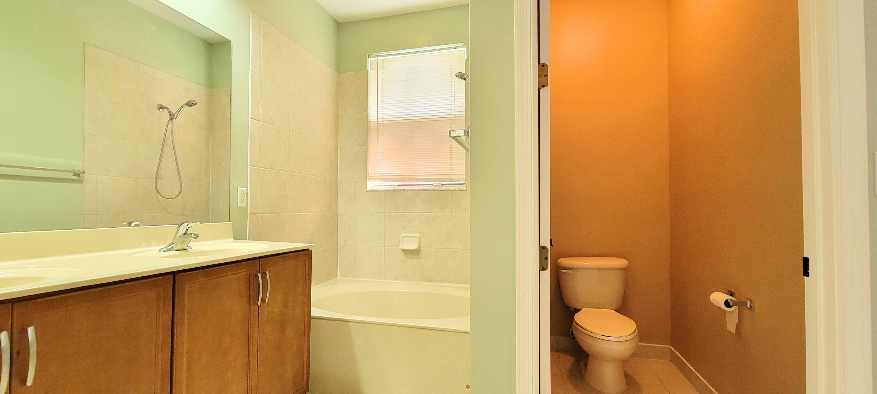 2851 Prospect Road, Unit 1102 Tamarac, FL 33309 - Photo 12 of 17 Master Bath