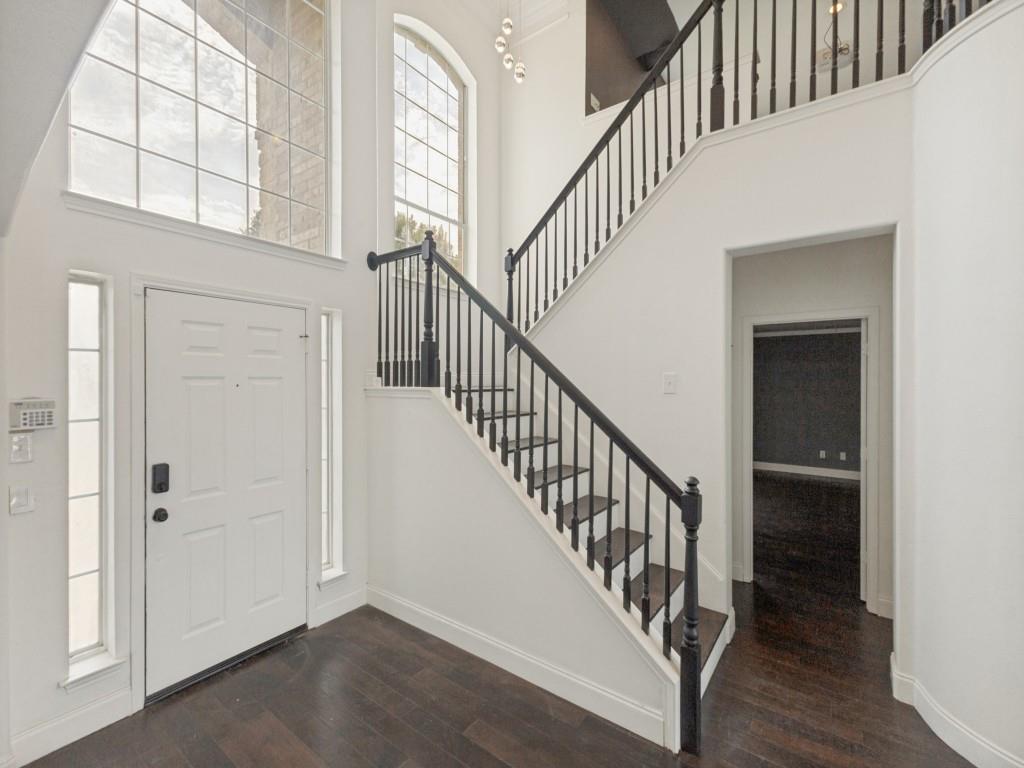 918 Midnight Pass Rockwall, TX 75087 - Photo 3 of 27