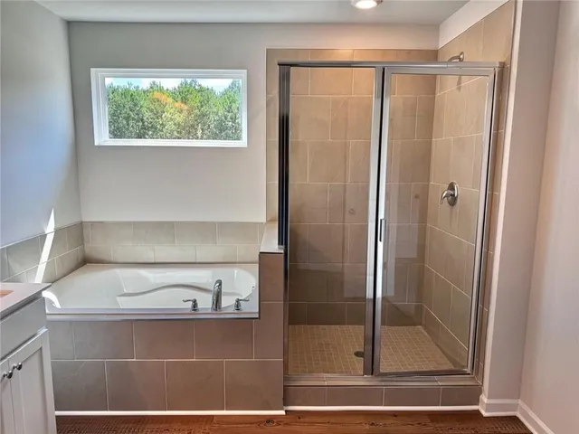 $2,400 | 440 Point Place Drive, Loganville, GA 30052