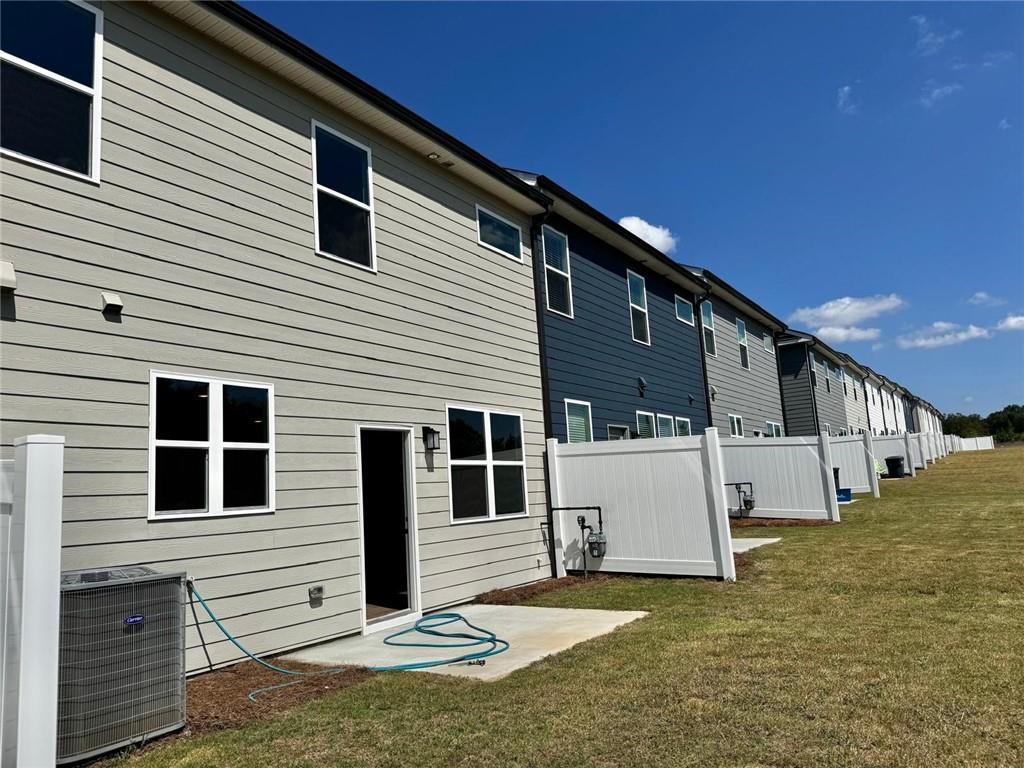 440 Point Place Drive Loganville, GA 30052 - Photo 5 of 24