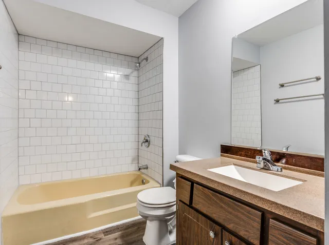 $164,900 | 15818 Terrace Drive, Unit R3, Oak Forest, IL 60452