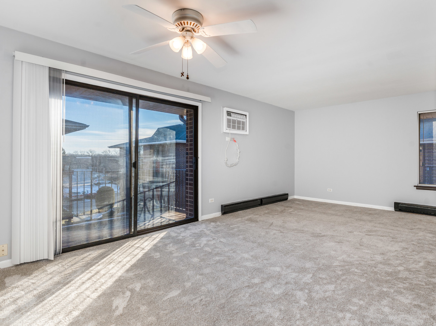 15818 Terrace Drive, Unit R3 Oak Forest, IL 60452 - Photo 3 of 18