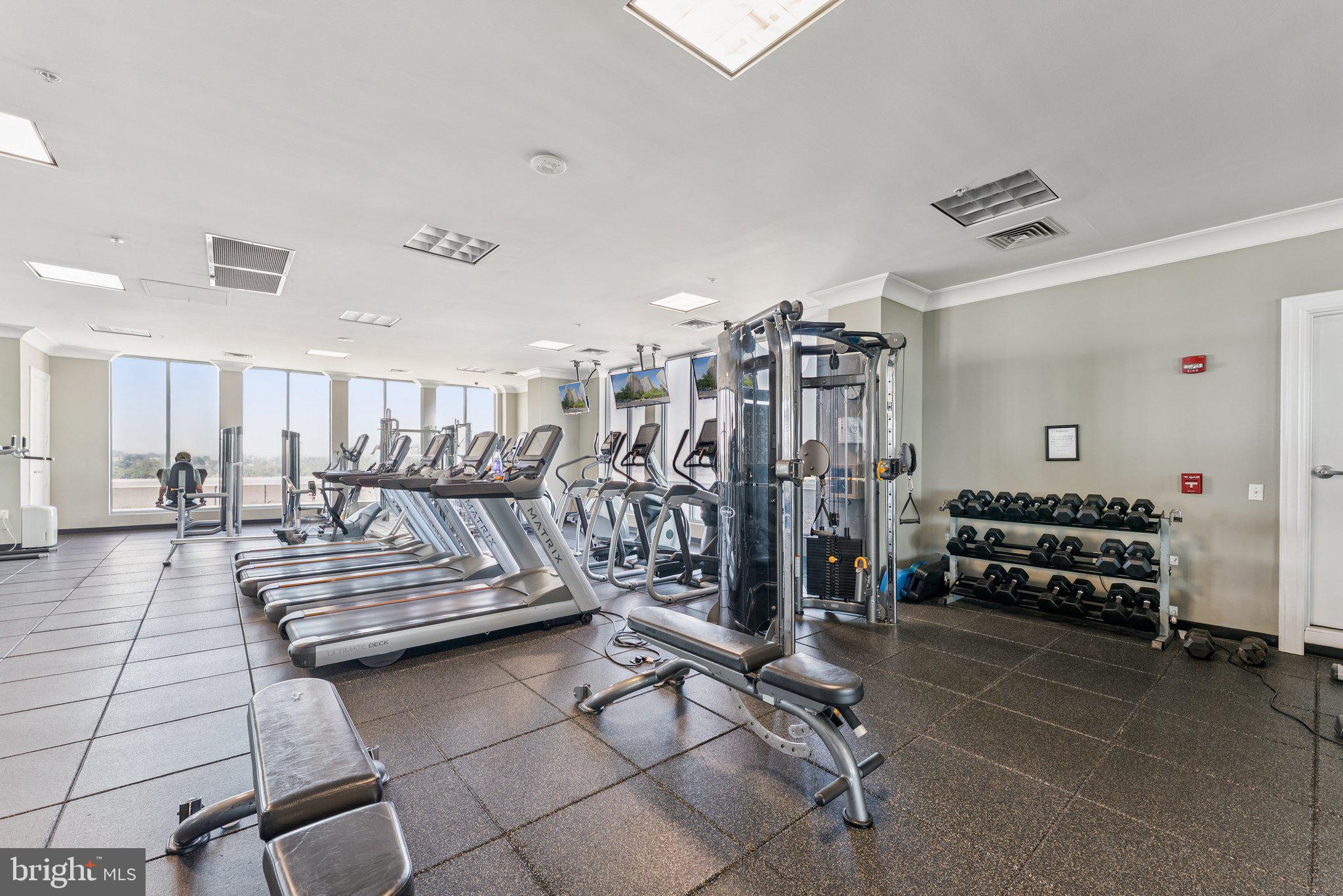 851 North Glebe Road, Unit 1914 Arlington, VA 22203 - Photo 23 of 38