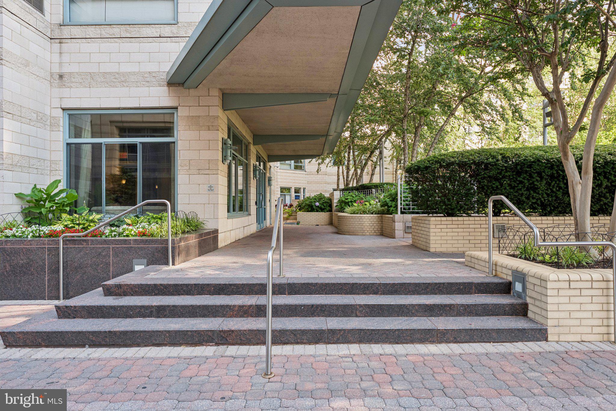 851 North Glebe Road, Unit 1914 Arlington, VA 22203 - Photo 37 of 38