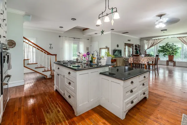 $395,000 | 1215 Trolley Road, Eldorado, IL 62930