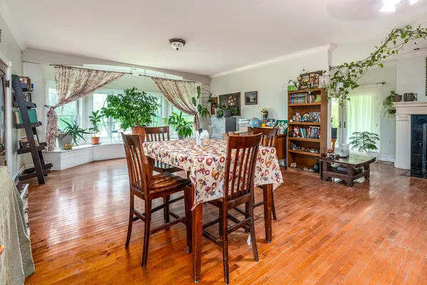 $395,000 | 1215 Trolley Road, Eldorado, IL 62930
