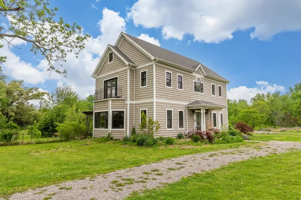 $395,000 | 1215 Trolley Road, Eldorado, IL 62930