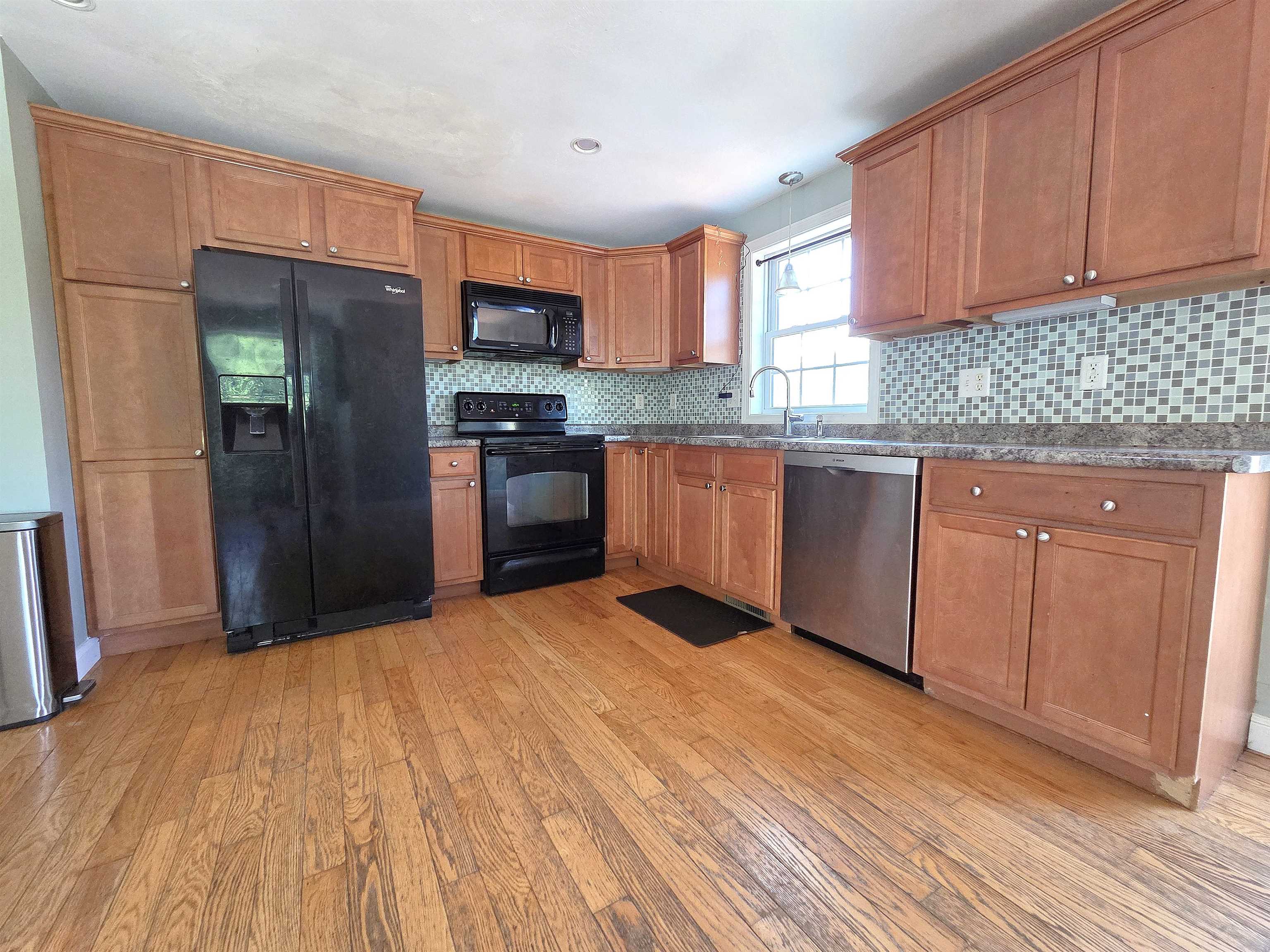 6 B North Road Deerfield, NH 03037 - Photo 16 of 47 Gallery Image 16