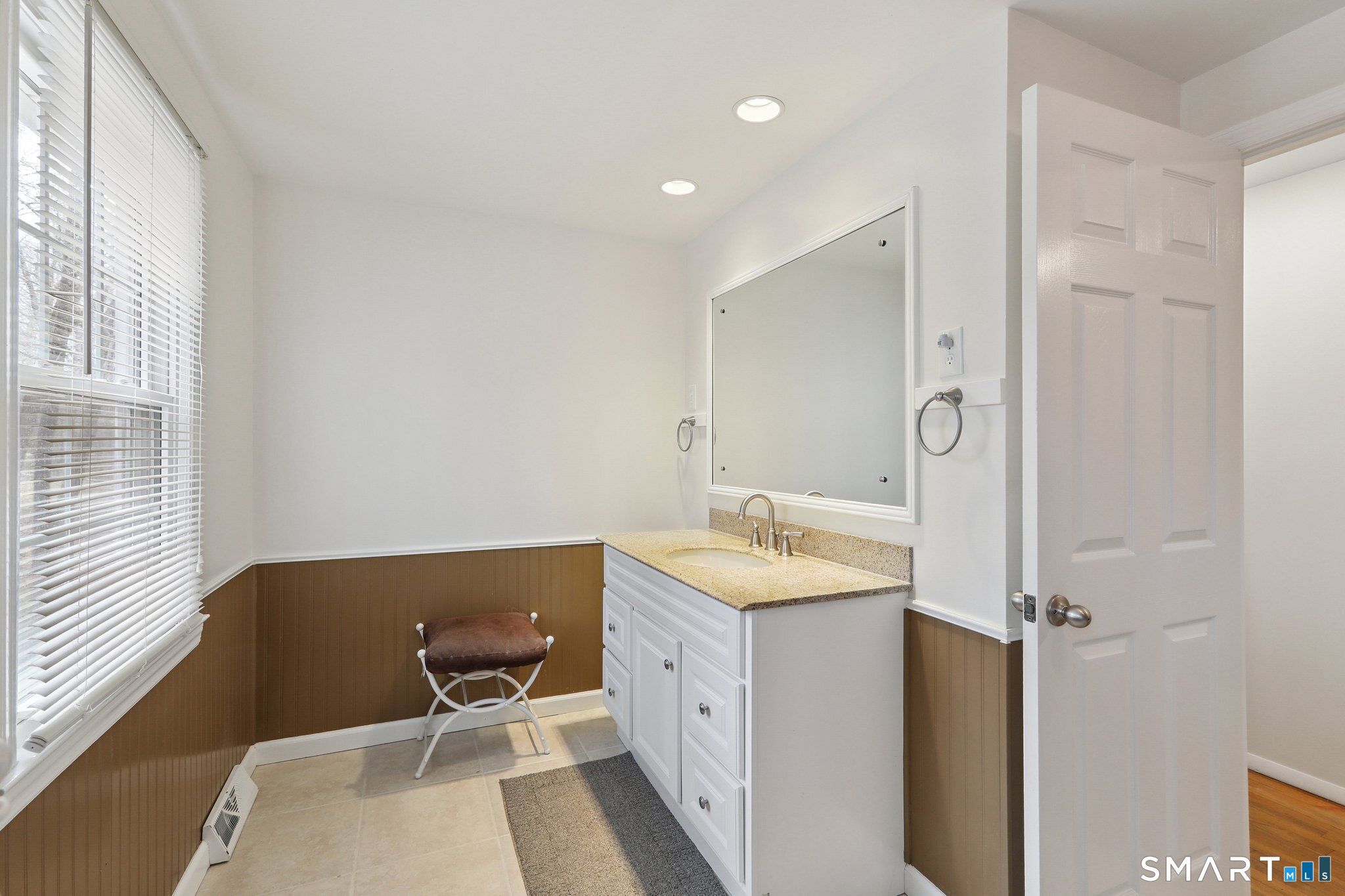 59 Cedar Hill Road Newtown, CT 06470 - Photo 14 of 22