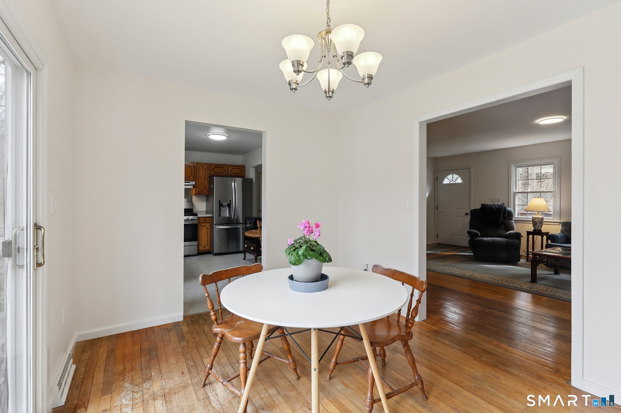 59 Cedar Hill Road Newtown, CT 06470 - Photo 7 of 22