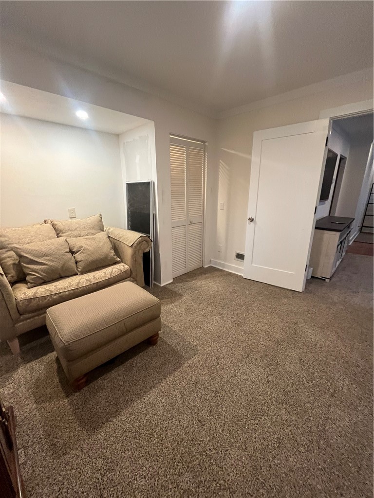 554 East Main Road Middletown, RI 02842 - Photo 11 of 14