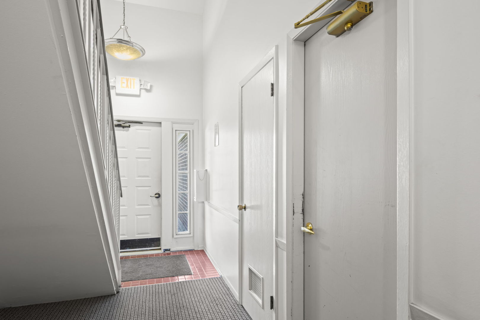 831 Coach Road, Unit 4 Palatine, IL 60074 - Photo 14 of 18 Gallery Image 14