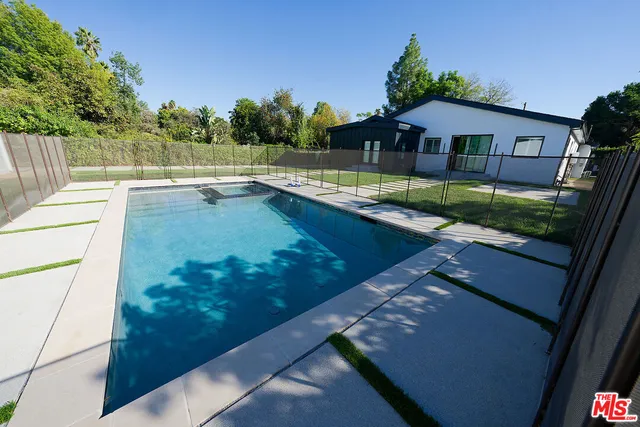 $7,250 | 19235 Strathern Street, Reseda, CA 91335