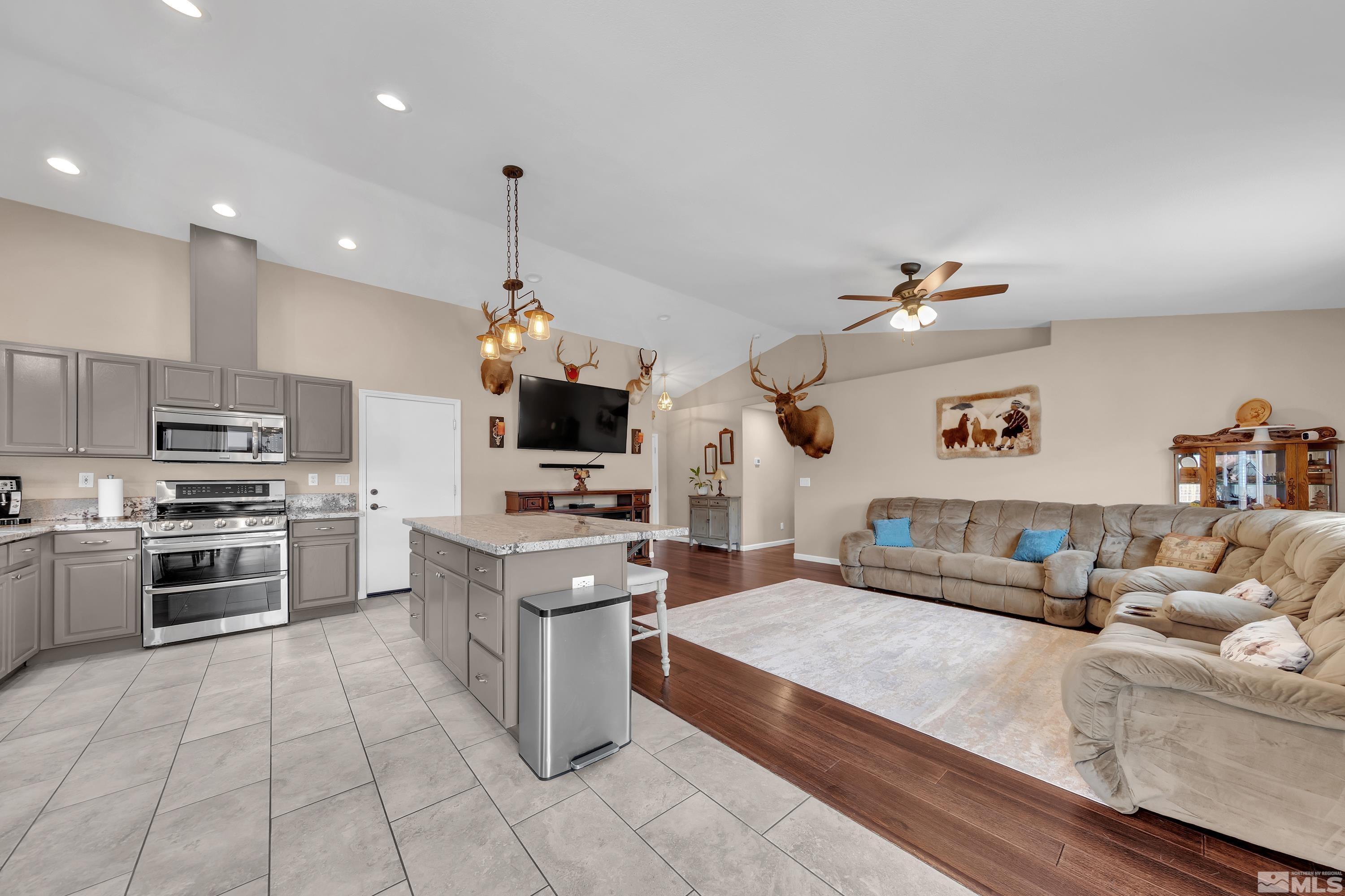 2283 Ruddy Way Sparks, NV 89441 - Photo 5 of 26 Photo 5