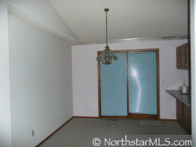 2617 County Rd I Mounds View, MN 55112 - Photo 8 of 9
