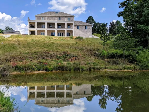 $899,000 | 1824 Kingtown Road, Strunk, KY 42649