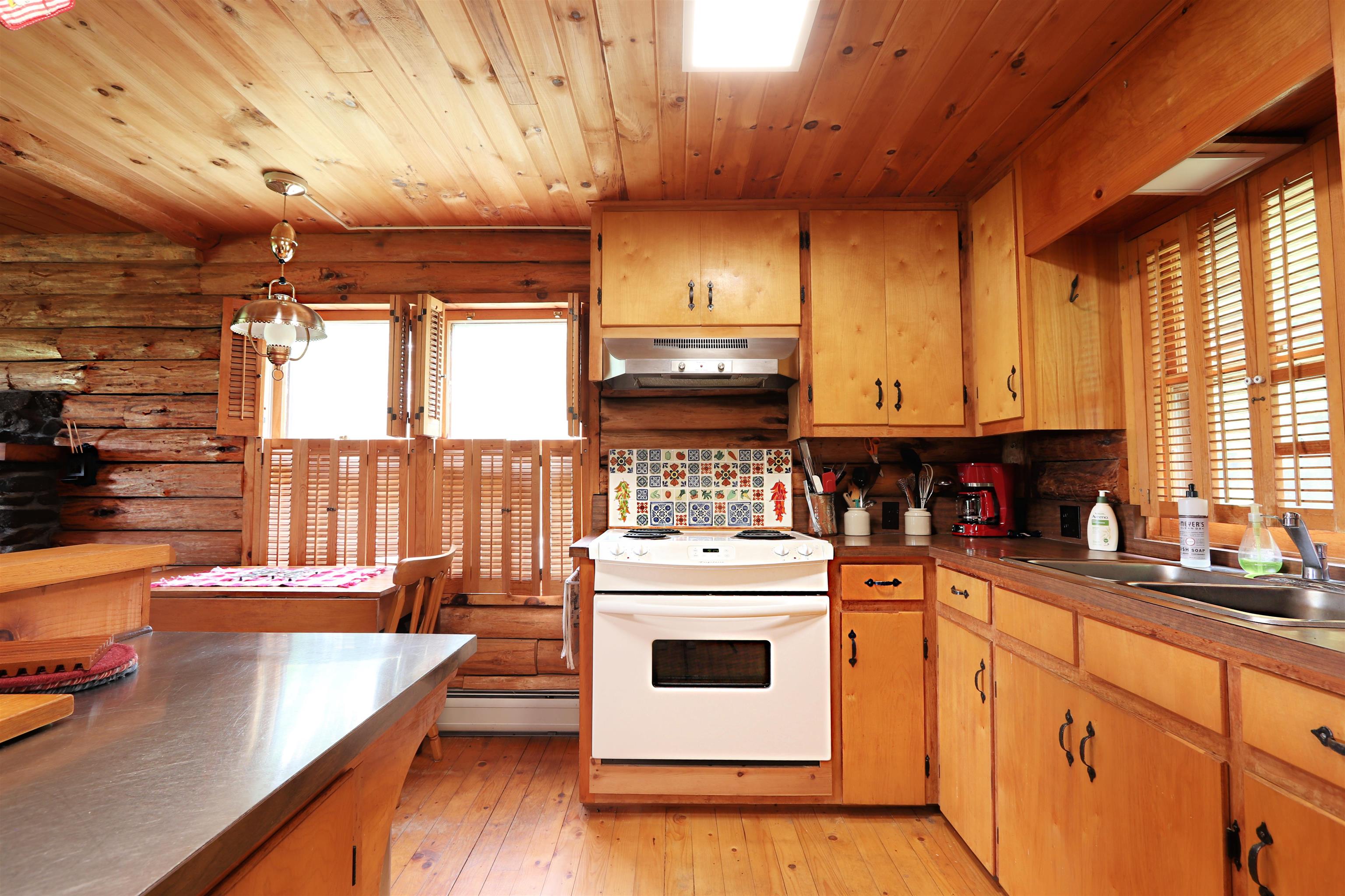 176 Oneida Road Danville, VT 05828 - Photo 4 of 35