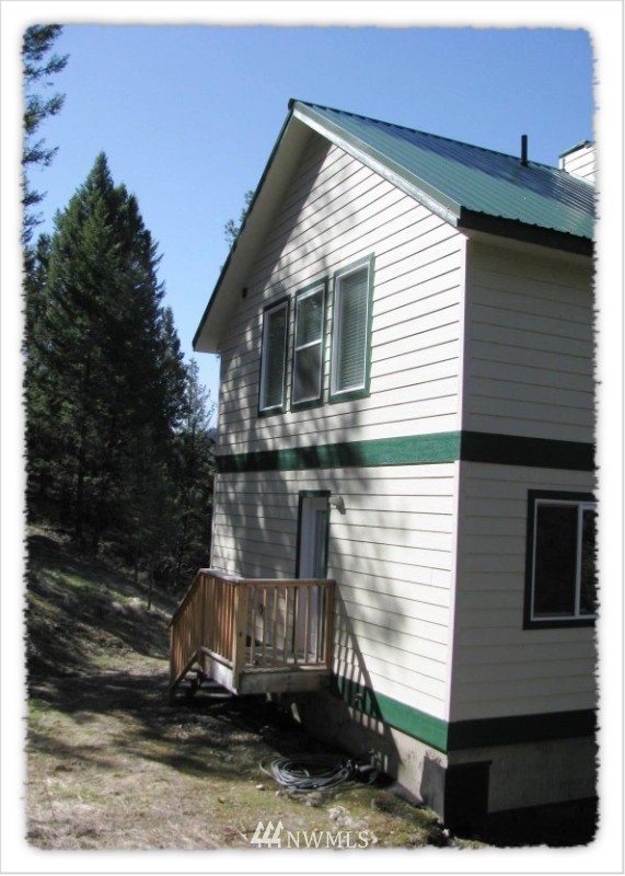 2 Pine Chee Road Oroville, WA 98844 - Photo 11 of 24