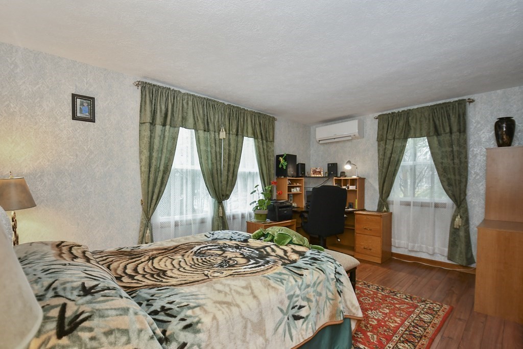 56 Barrows Road Worcester, MA 01609 - Photo 15 of 33 Gallery Image 15