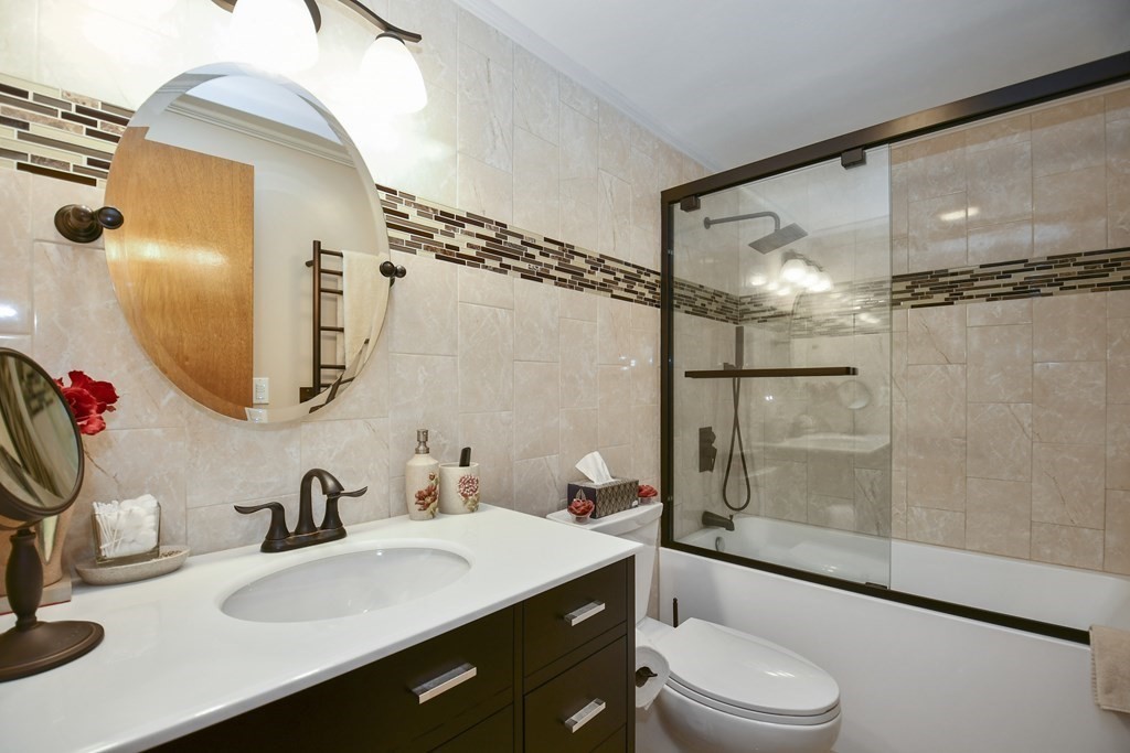 56 Barrows Road Worcester, MA 01609 - Photo 16 of 33 Gallery Image 16