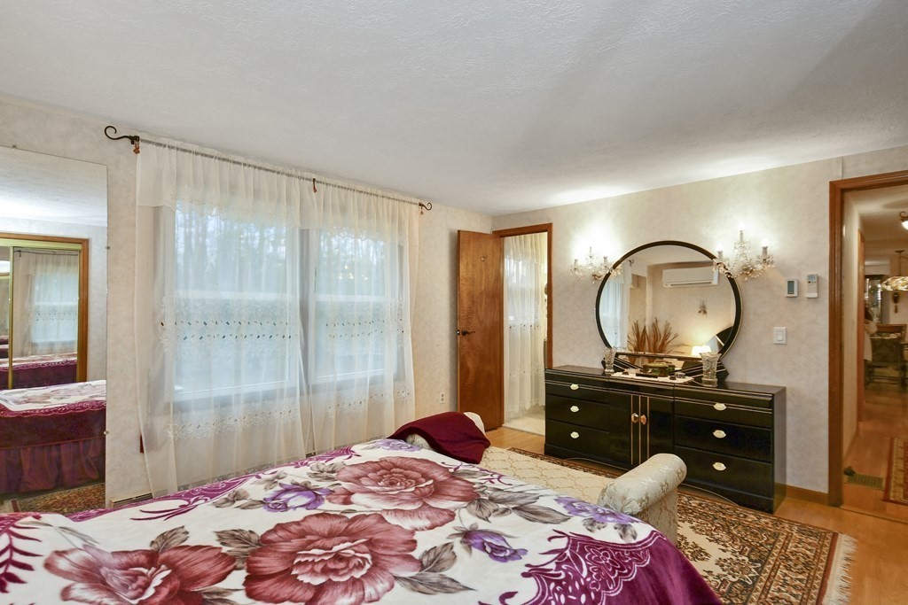 56 Barrows Road Worcester, MA 01609 - Photo 21 of 33 Gallery Image 21